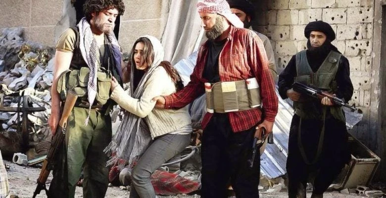 «Εάν μάθουν οι Αφγανοί ότι είμαι Γεζίντι θα με κάψουν ζωντανό…» – To ISIS κάνει κουμάντο και στα Hot-Spot της Ελλάδος